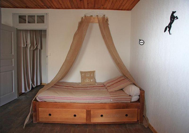 Le Gite Des Faucons Экстерьер фото